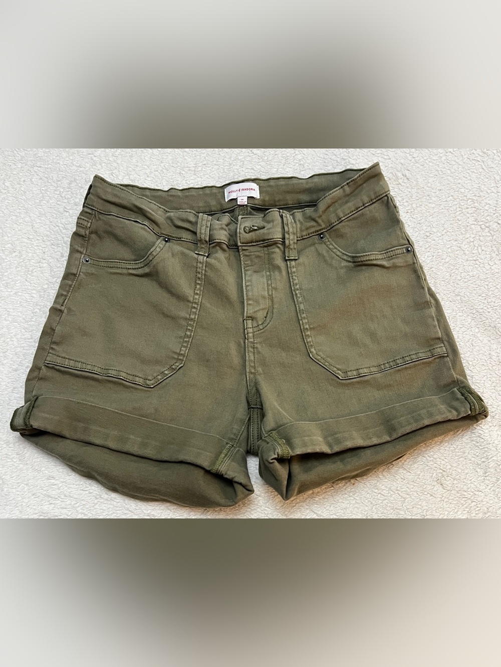 Molly & Isadora Women’s Olive Cuffed Hem Cargo Shorts Size 14